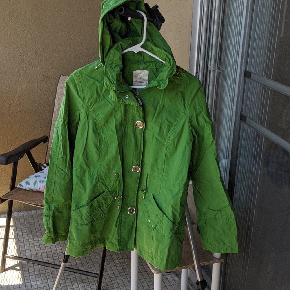 Cute retro green raincoat from Weather Tamer M